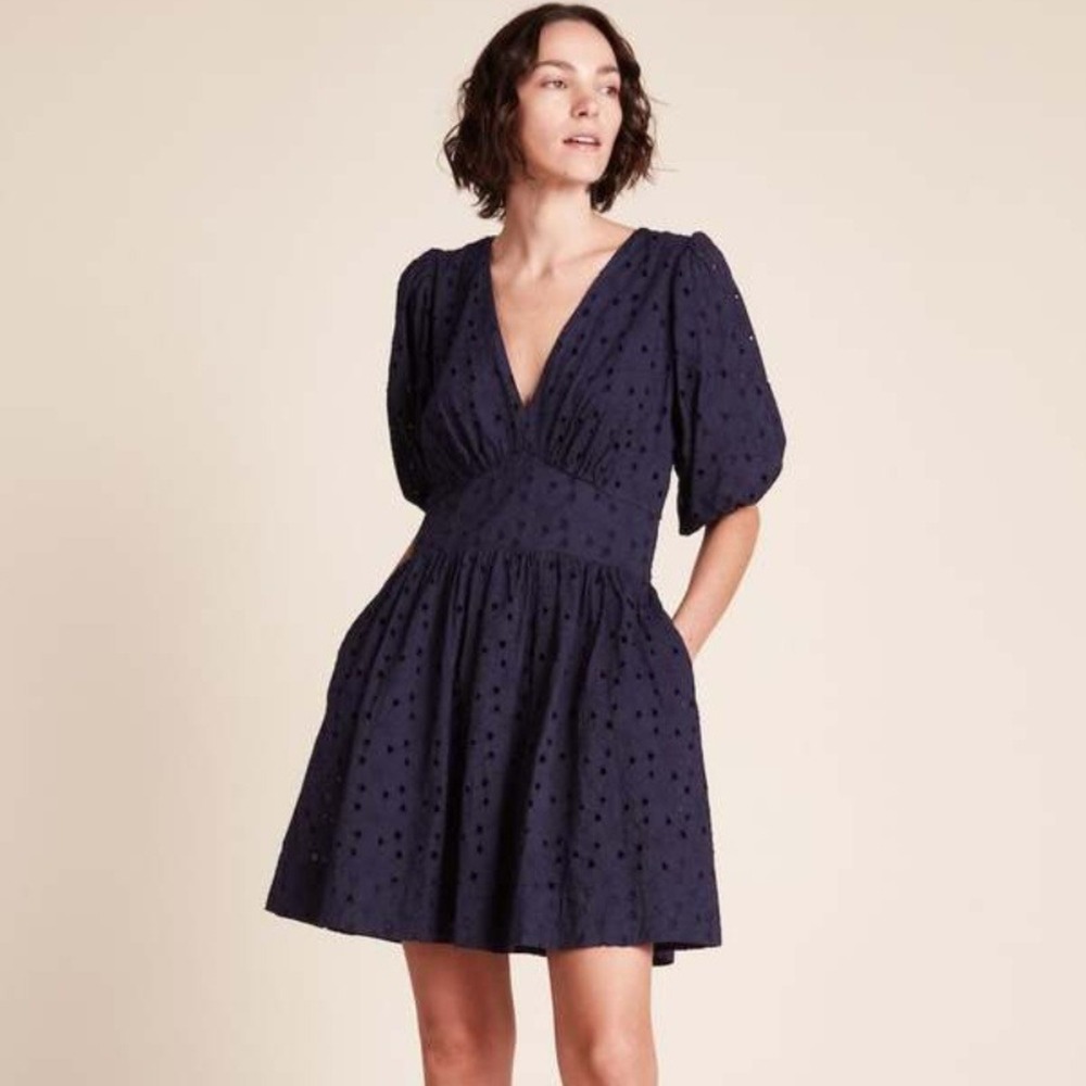 Trovata Birds of Paradis Gia Dress Navy Blue Eyelet Puff Sleeve Mini Size XS
